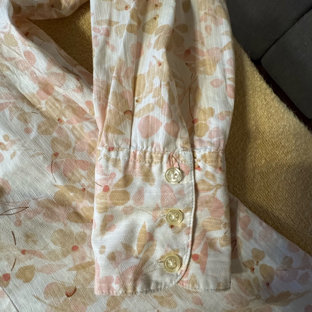 Eddie Bauer Women's Cream and Tan Button Down Shirt - Picture 2 of 6